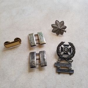 WW2 sterling silver oak leaf insignia pin vintage